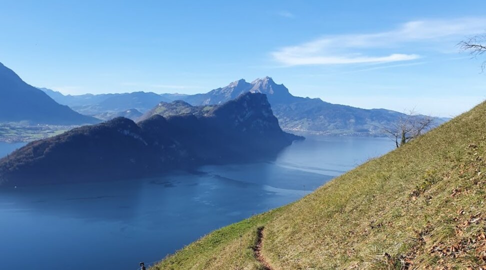 Höhenweg Vitznau - Wanderweg Gebetschwil Höhenweg Vitznau - Wanderweg Gebetschwil